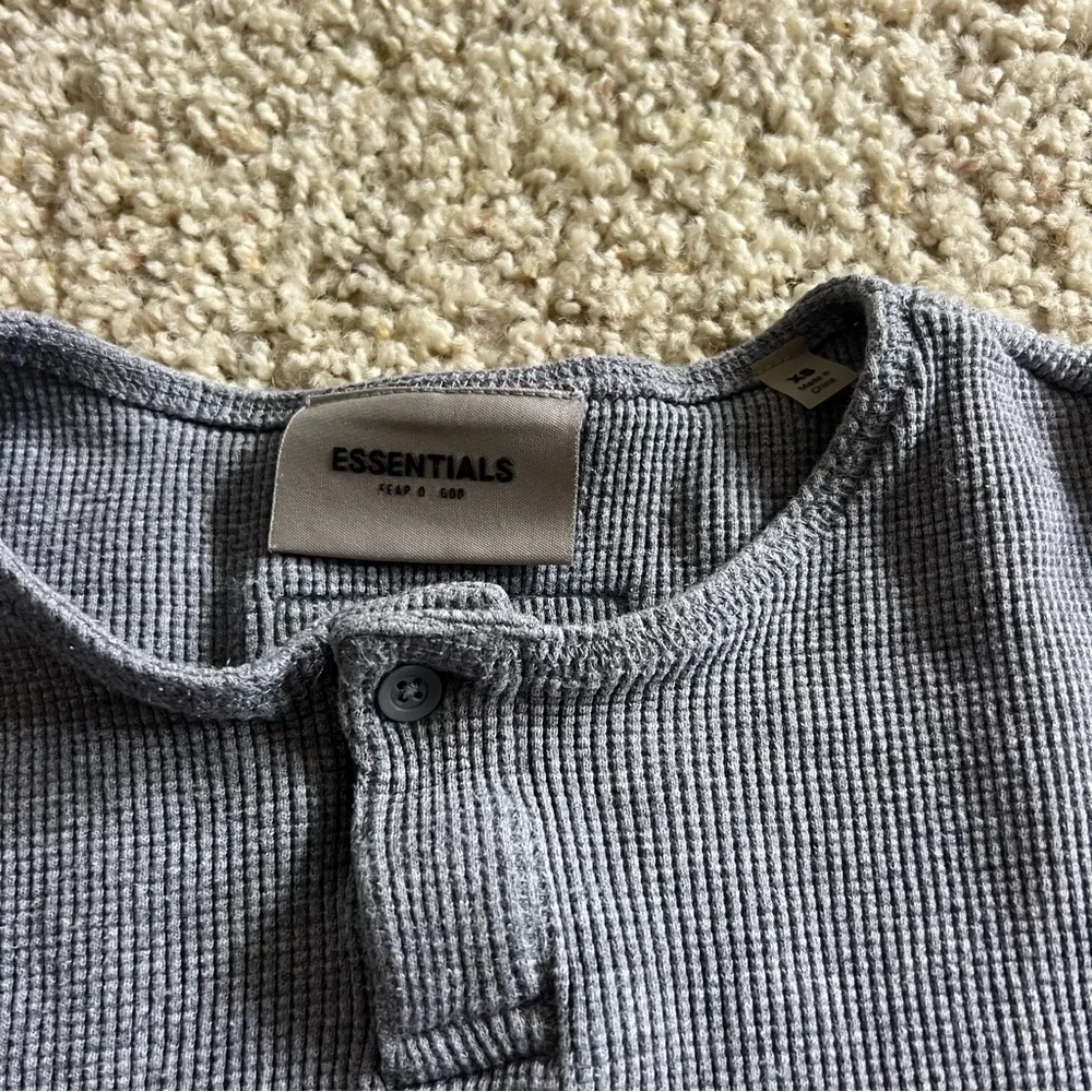 Essentials ribbed long sleeve